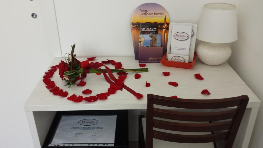 Orchidea Rooms & Suites Civitanova Marche Exterior foto